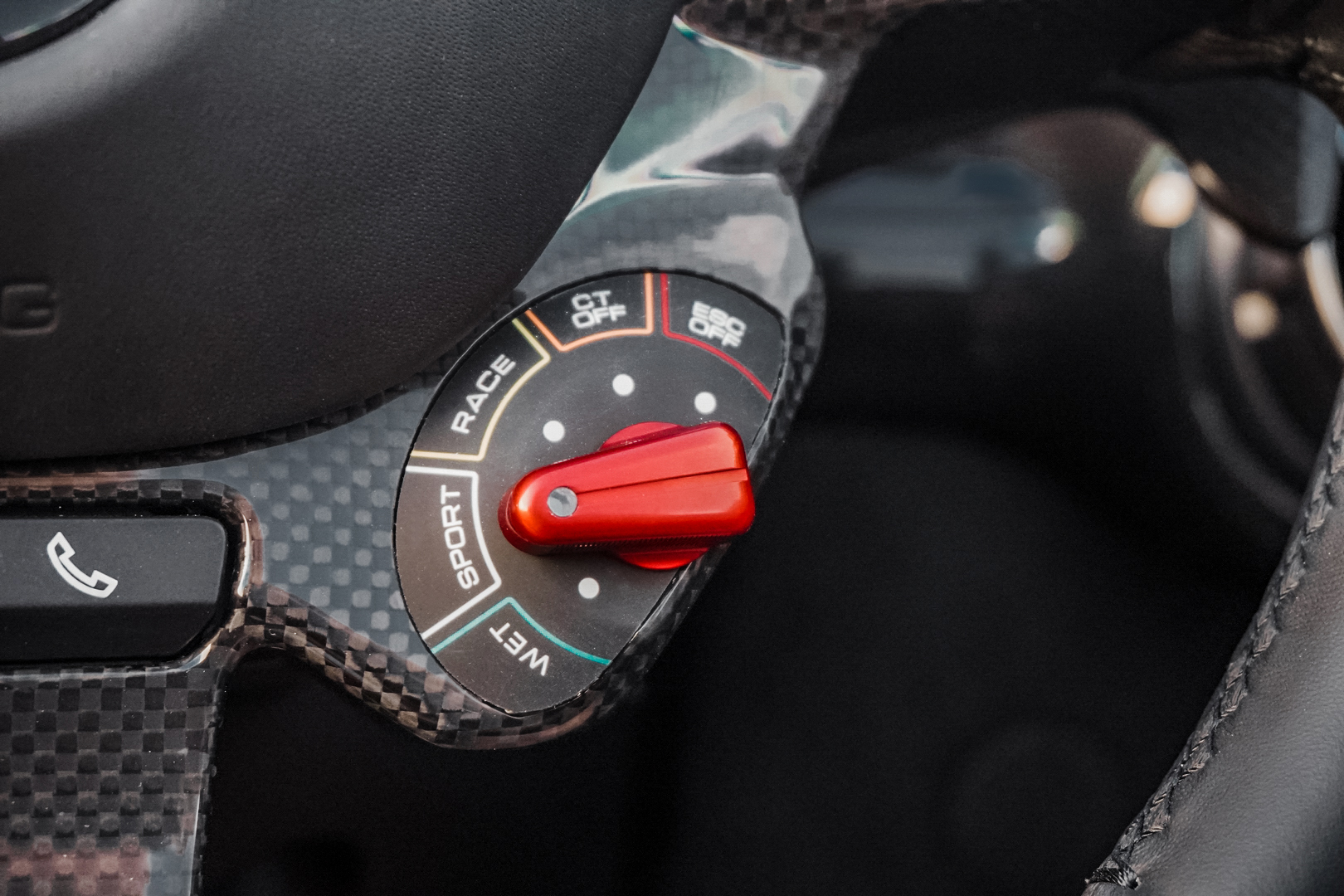 2020 Ferrari Monza SP2, 13/14