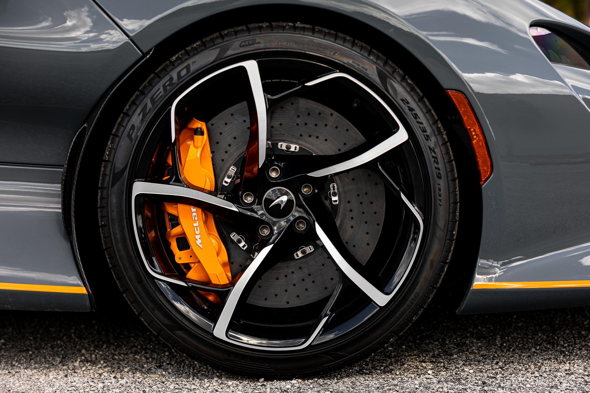 2021 McLaren Elva Bespoke, 12/17