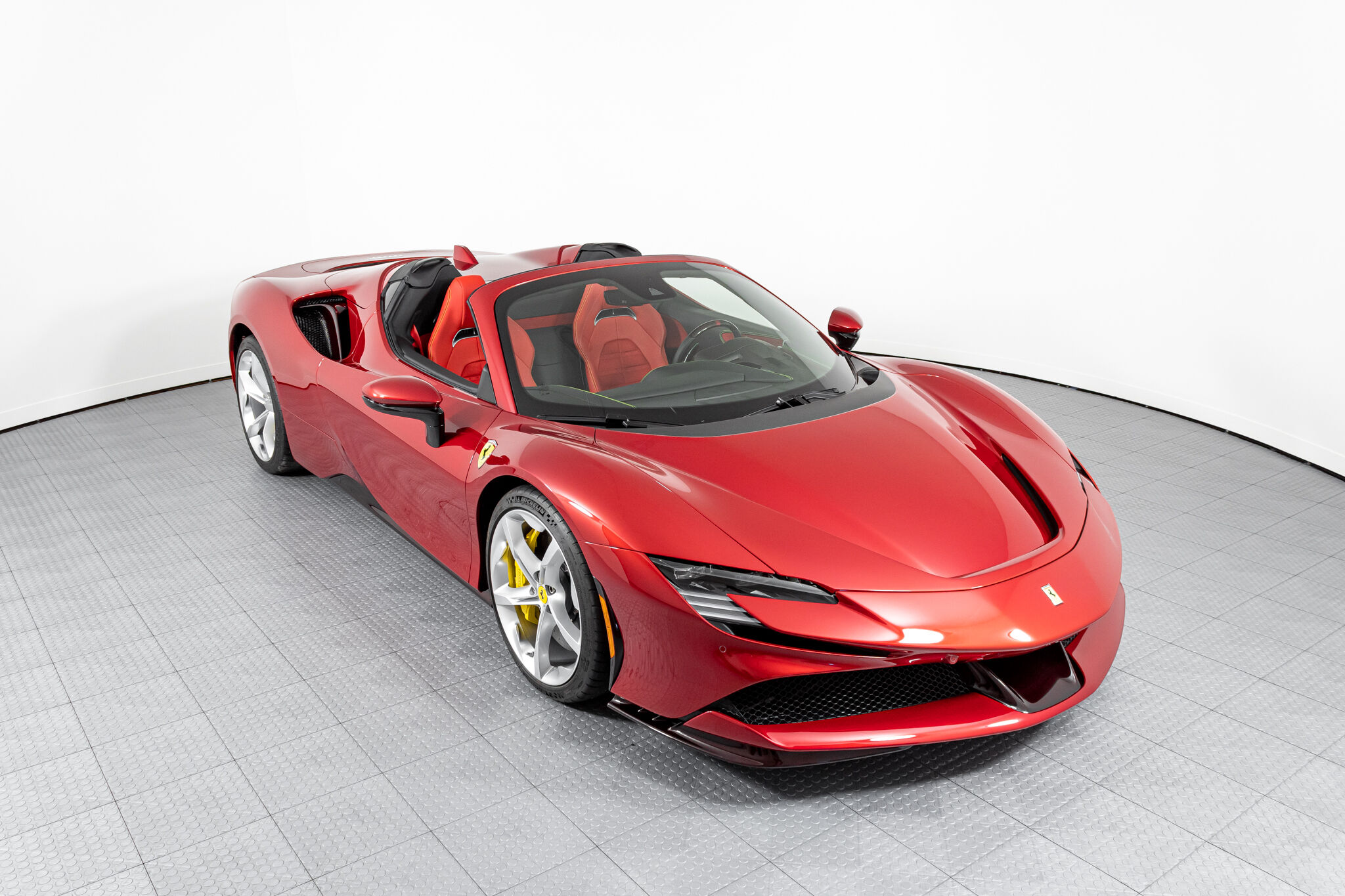 2023 FERRARI SF90 SPIDER