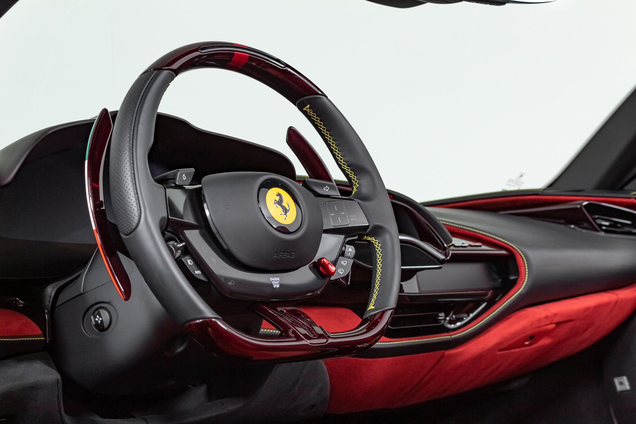2023 FERRARI SF90 SPIDER, 3/18