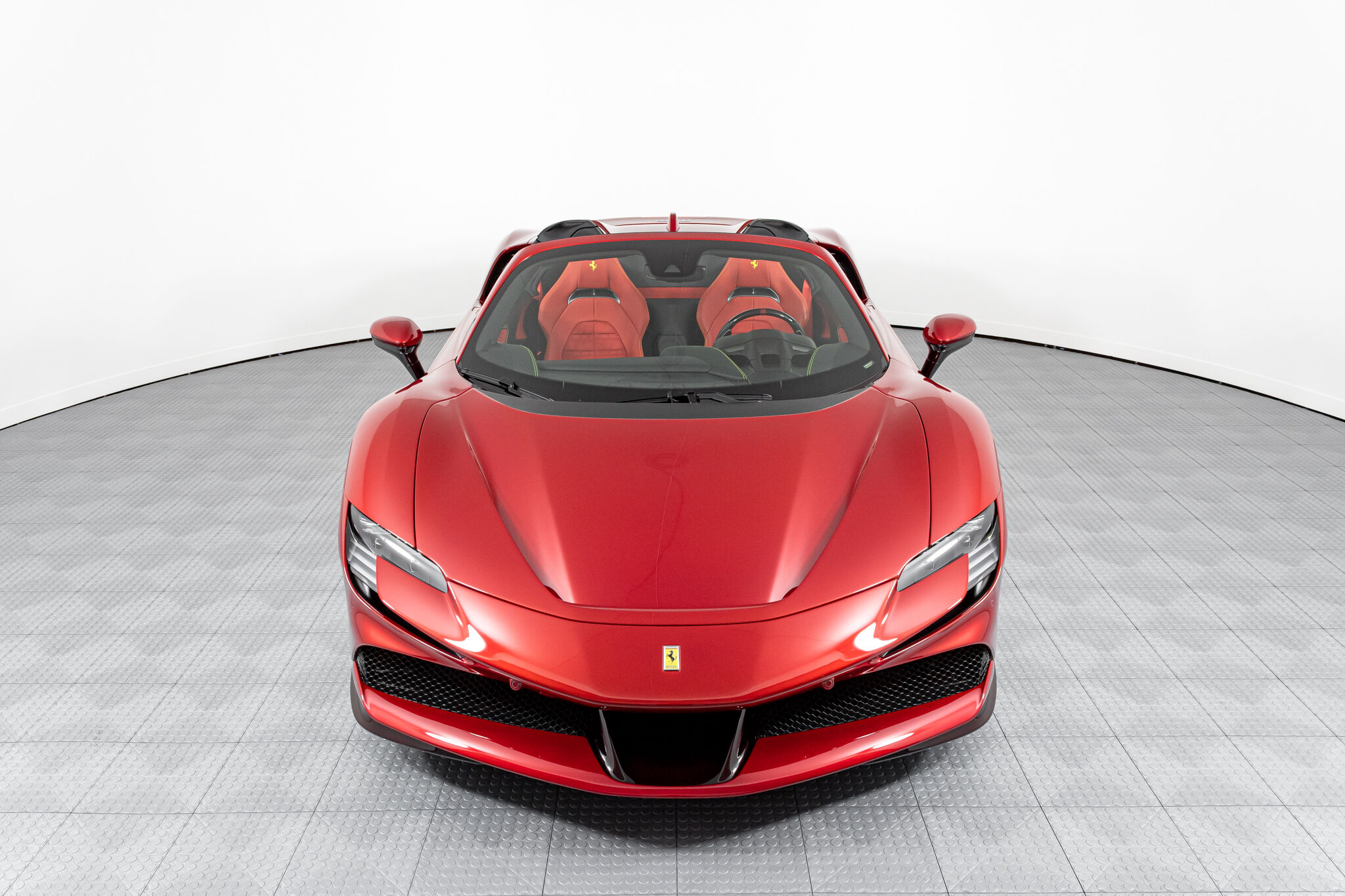 2023 FERRARI SF90 SPIDER, 8/18