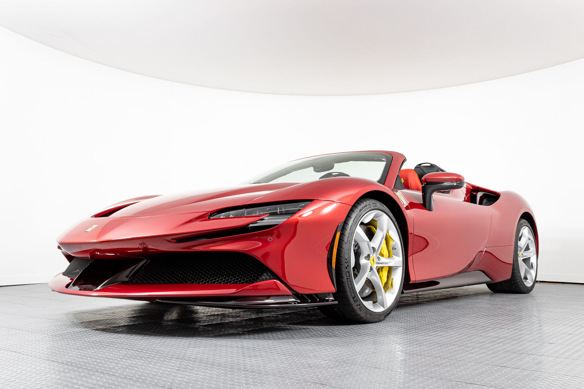 2023 FERRARI SF90 SPIDER, 11/18