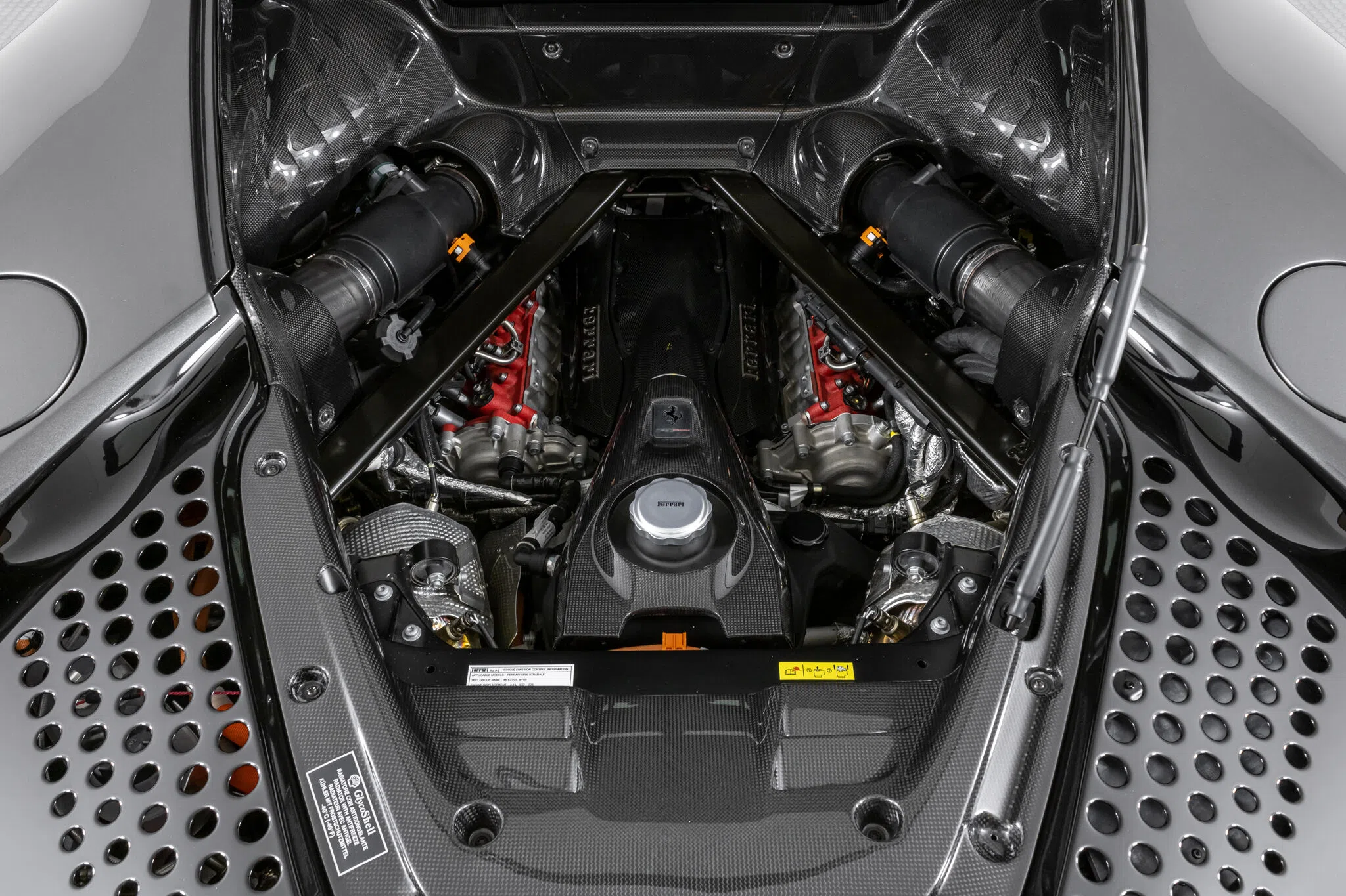 2021 Ferrari SF90 Stradale engine