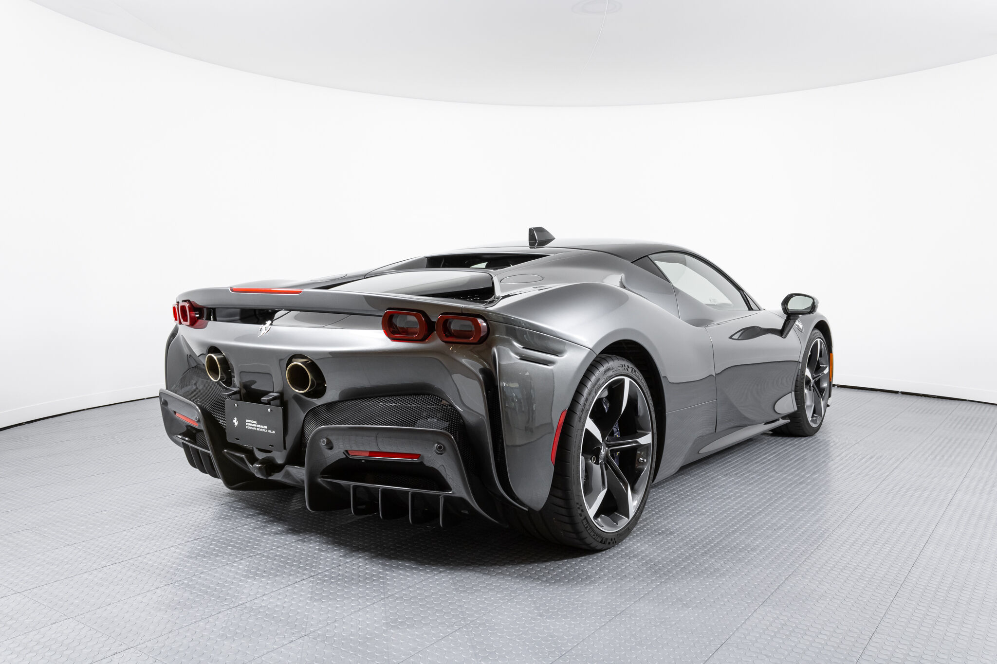 2021 FERRARI SF90 STRADALE, 7/17