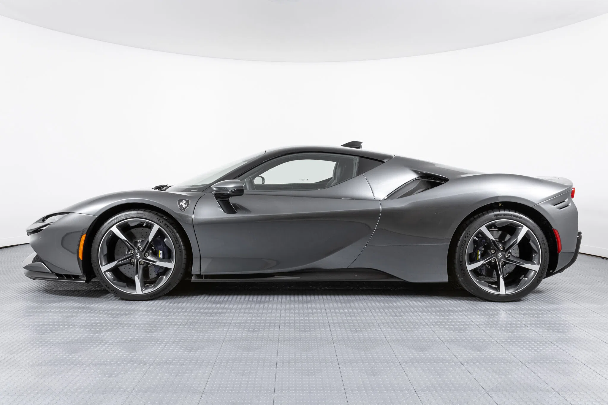 2021 Ferrari SF90 Stradale for sale, exterior