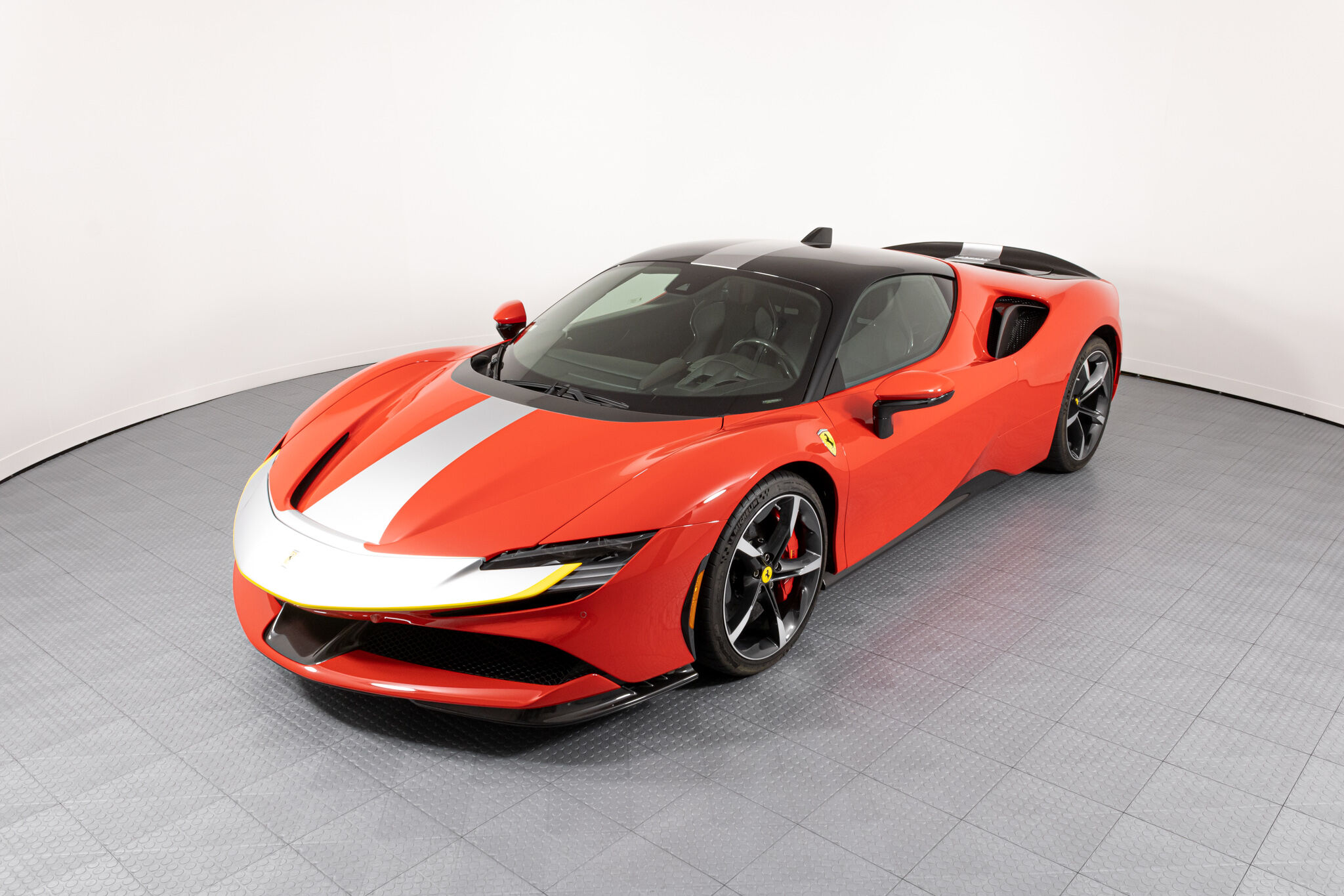 2021 FERRARI SF90 STRADALE, 2/39