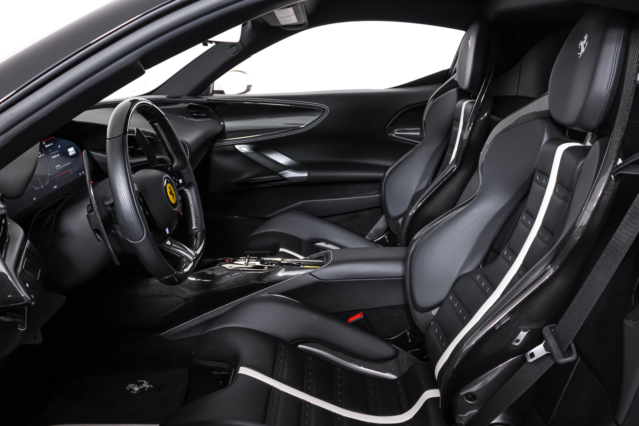 2022 FERRARI SF90 STRADALE, 3/18