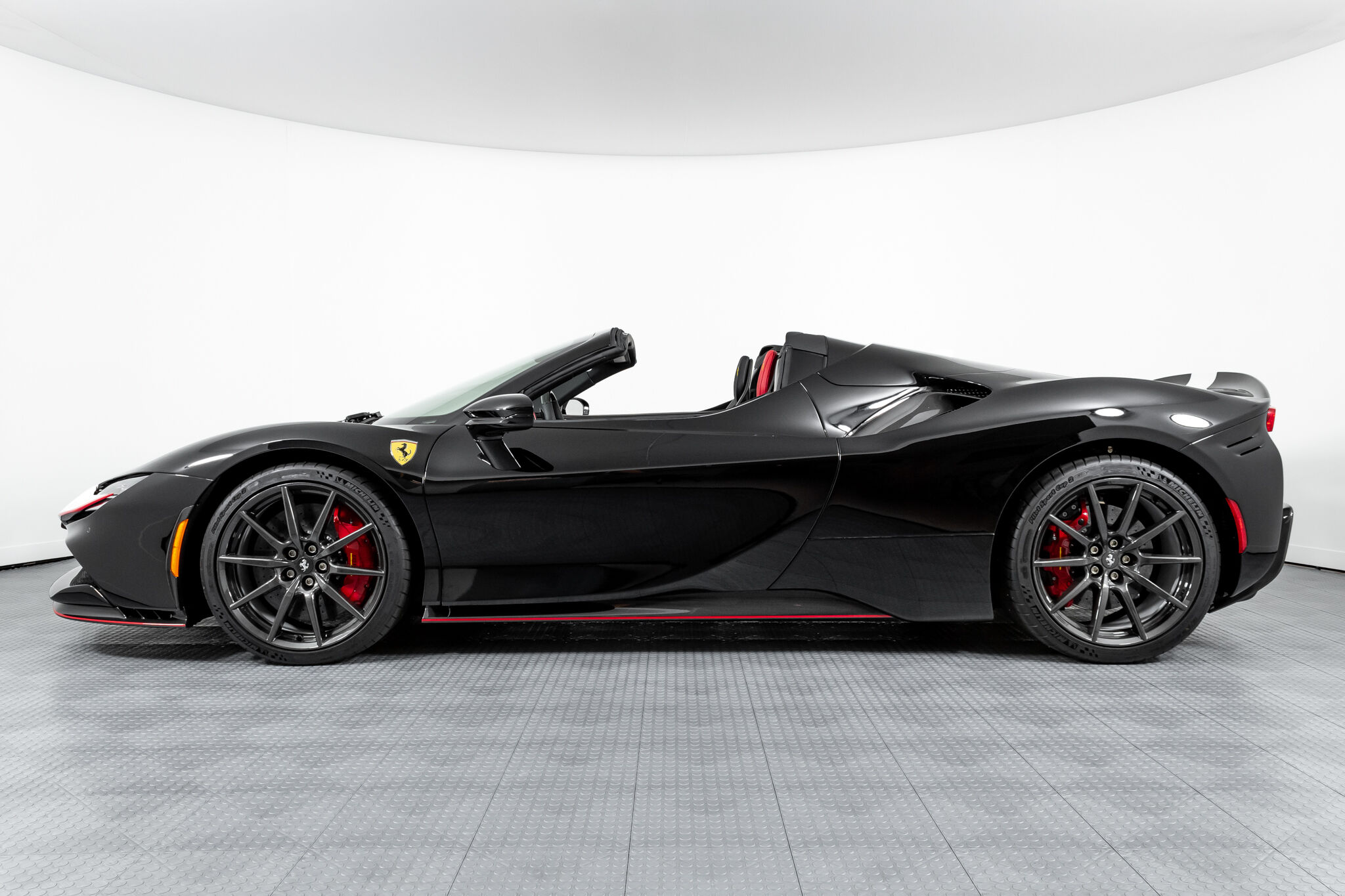 2022 FERRARI SF90 SPIDER, 4/20