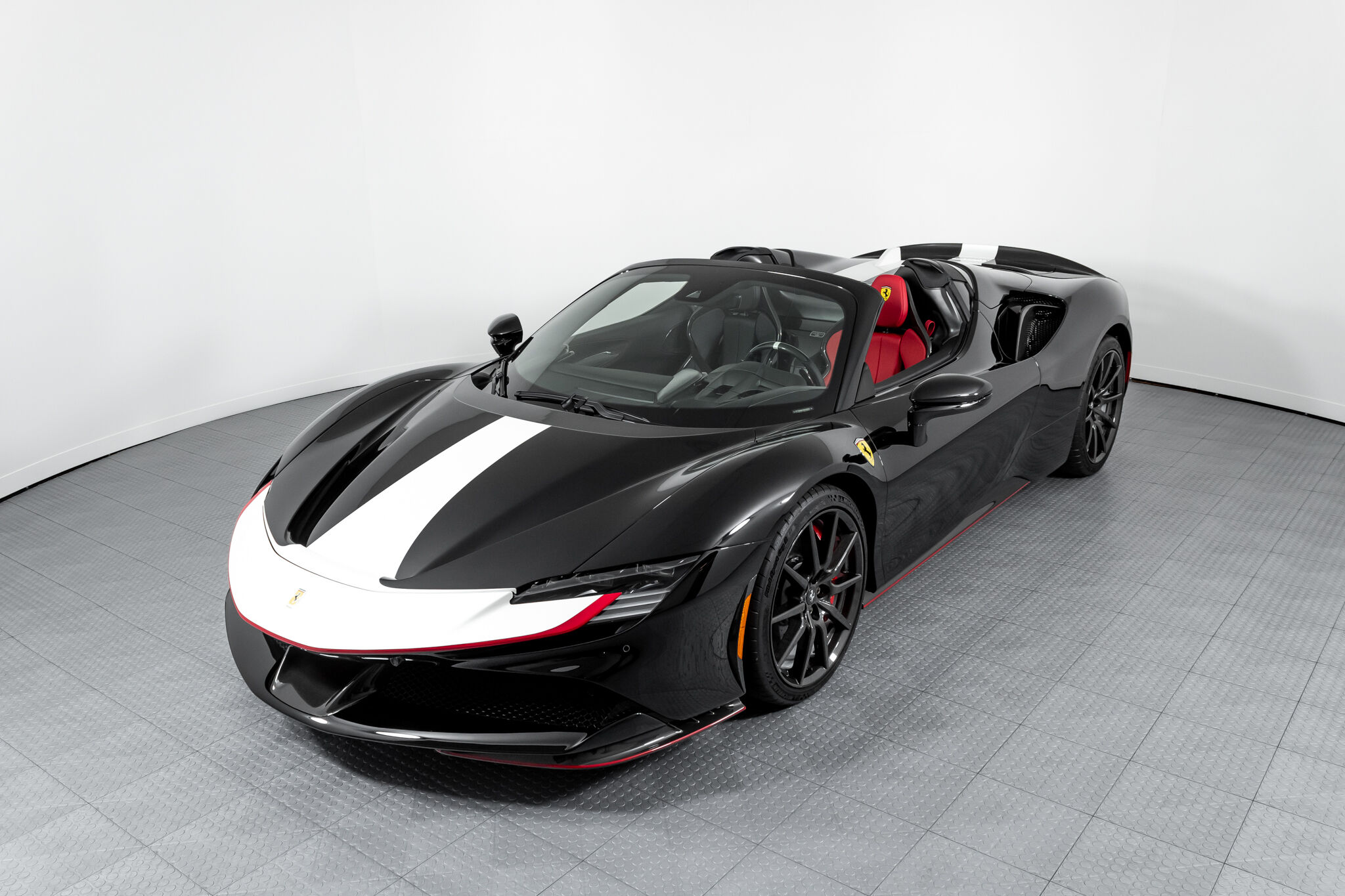 2022 FERRARI SF90 SPIDER, 7/20