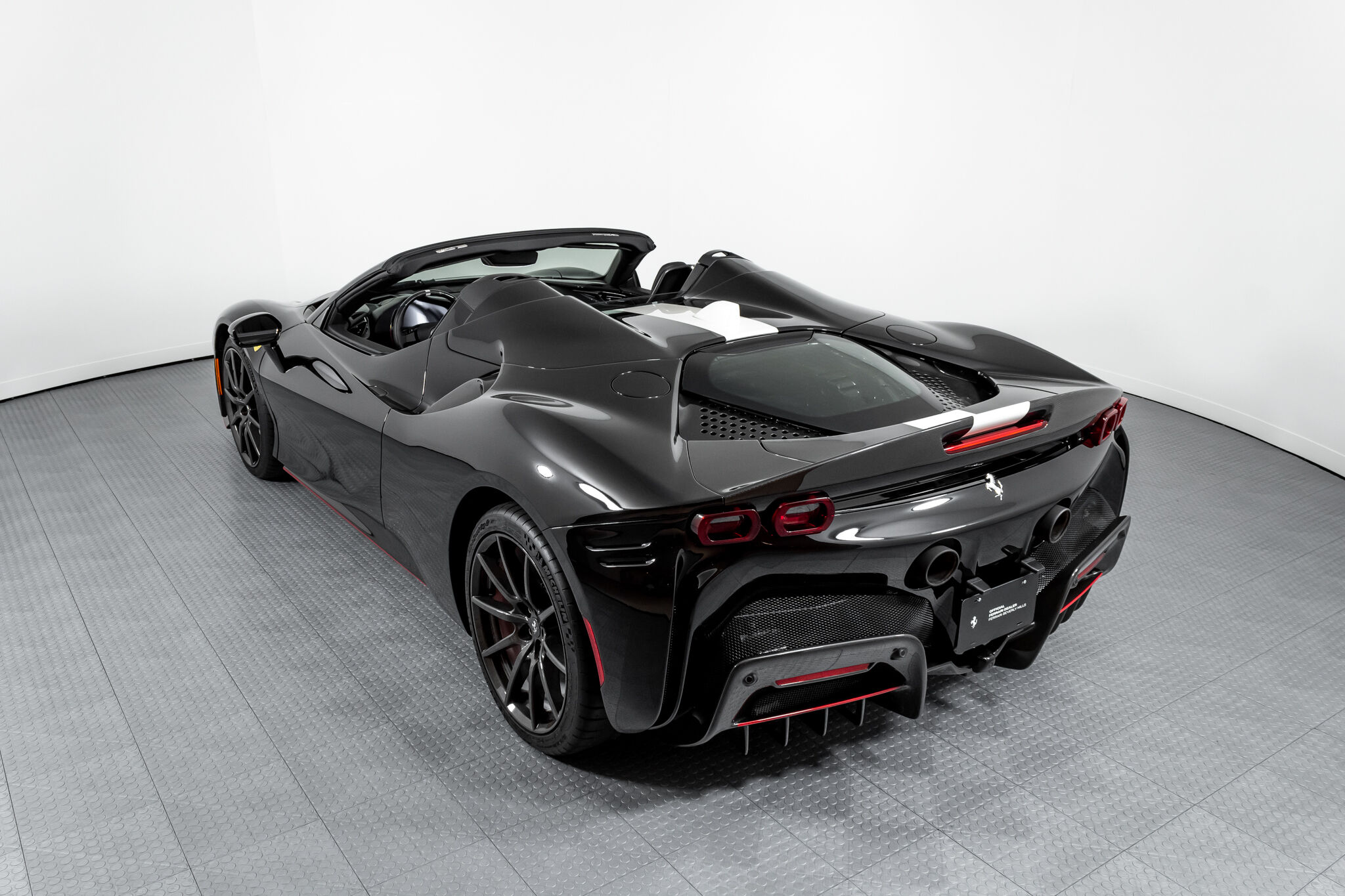 2022 FERRARI SF90 SPIDER, 10/20