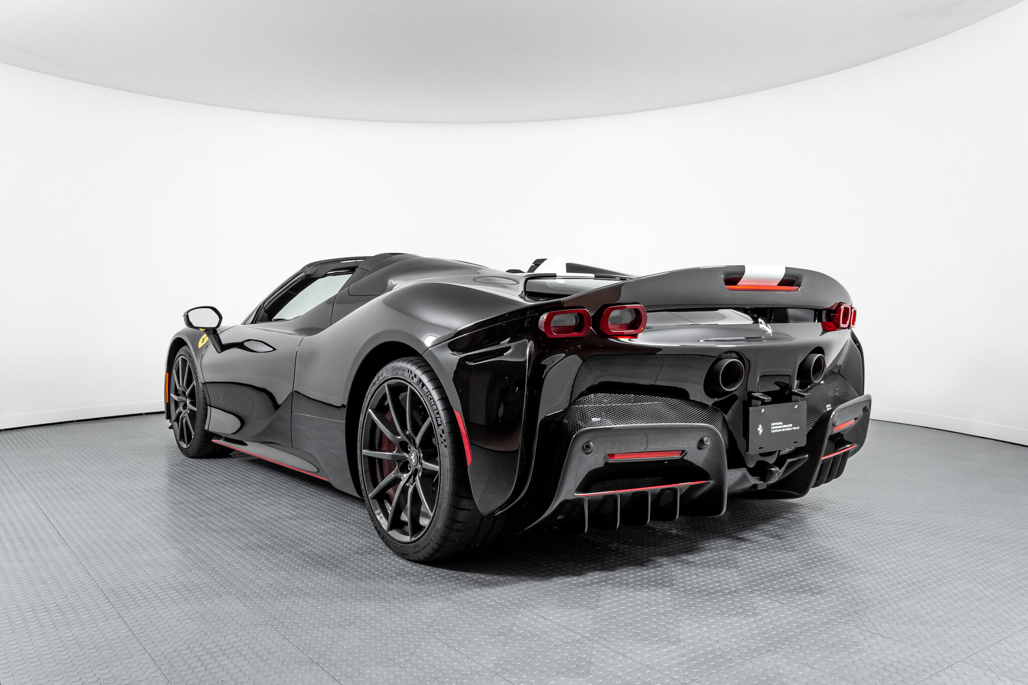 2022 FERRARI SF90 SPIDER, 16/20