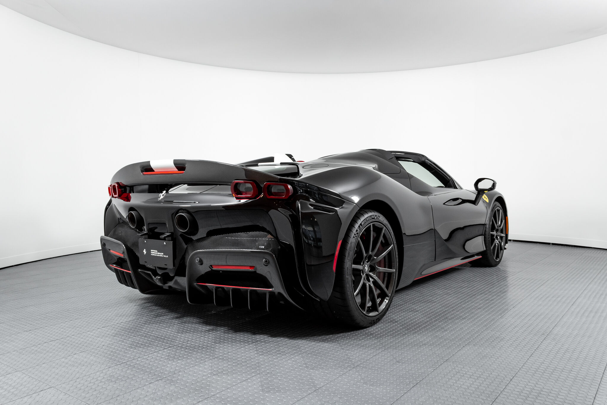 2022 FERRARI SF90 SPIDER, 18/20