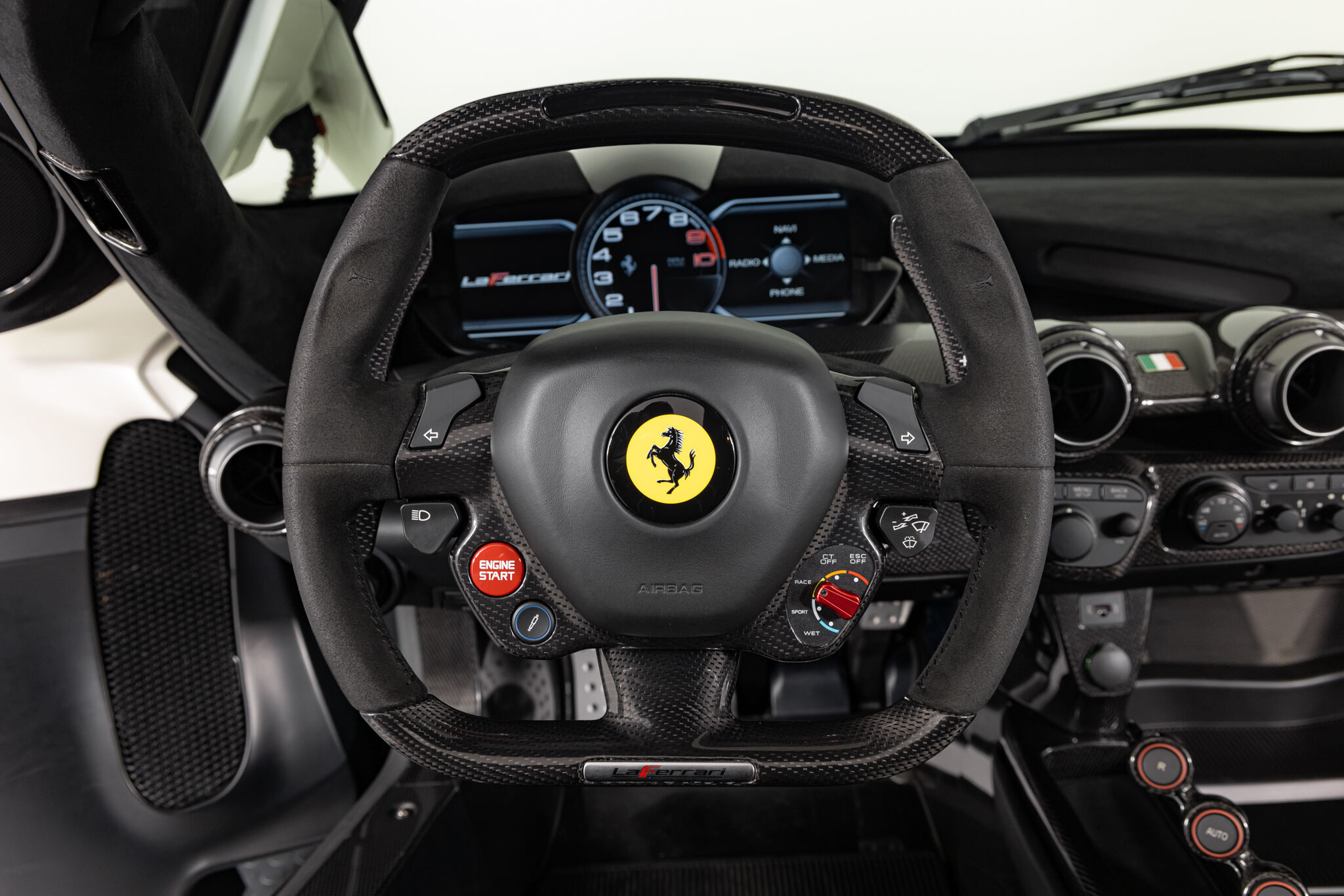 2014 FERRARI LAFERRARI, 7/19