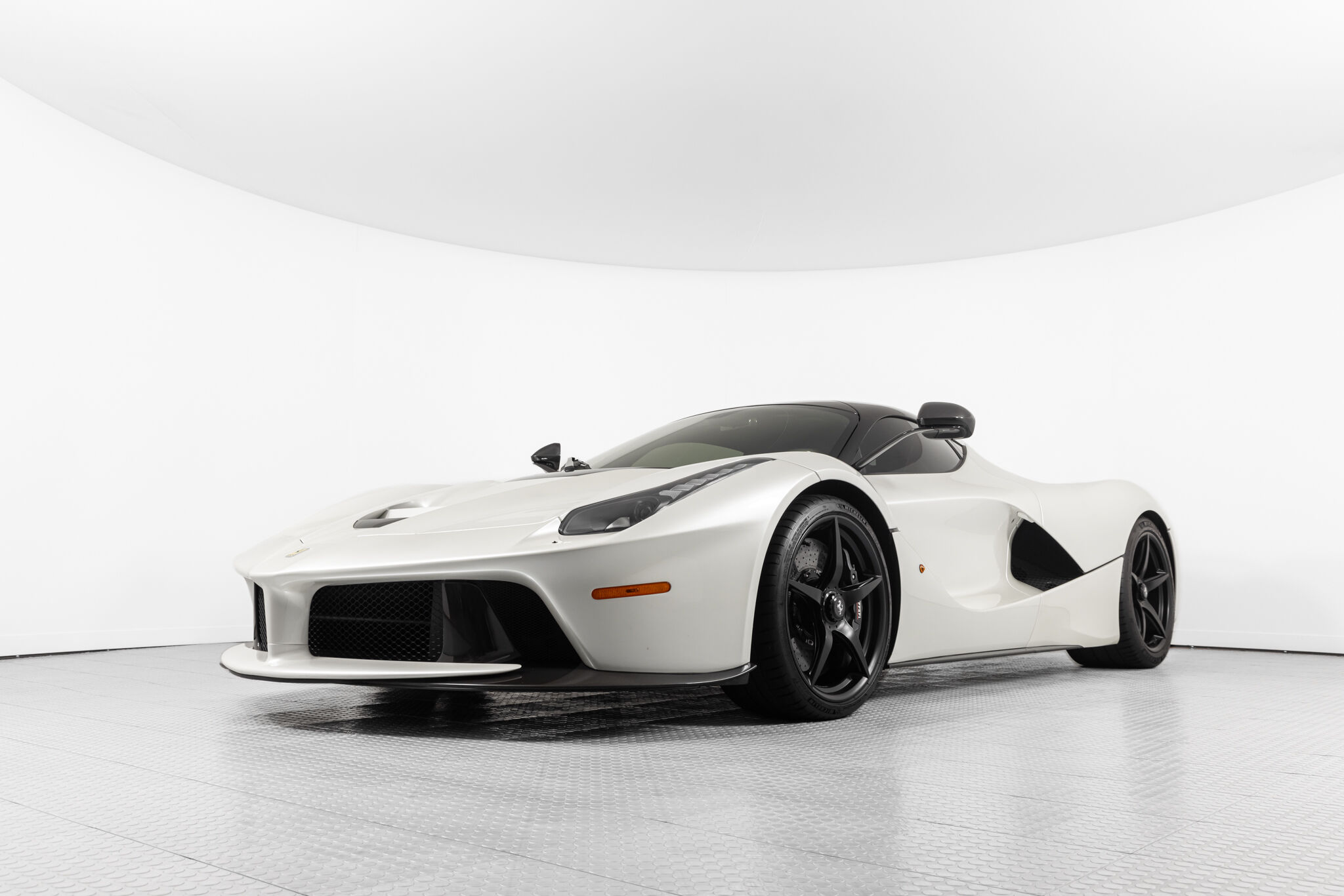 2014 FERRARI LAFERRARI, 13/19