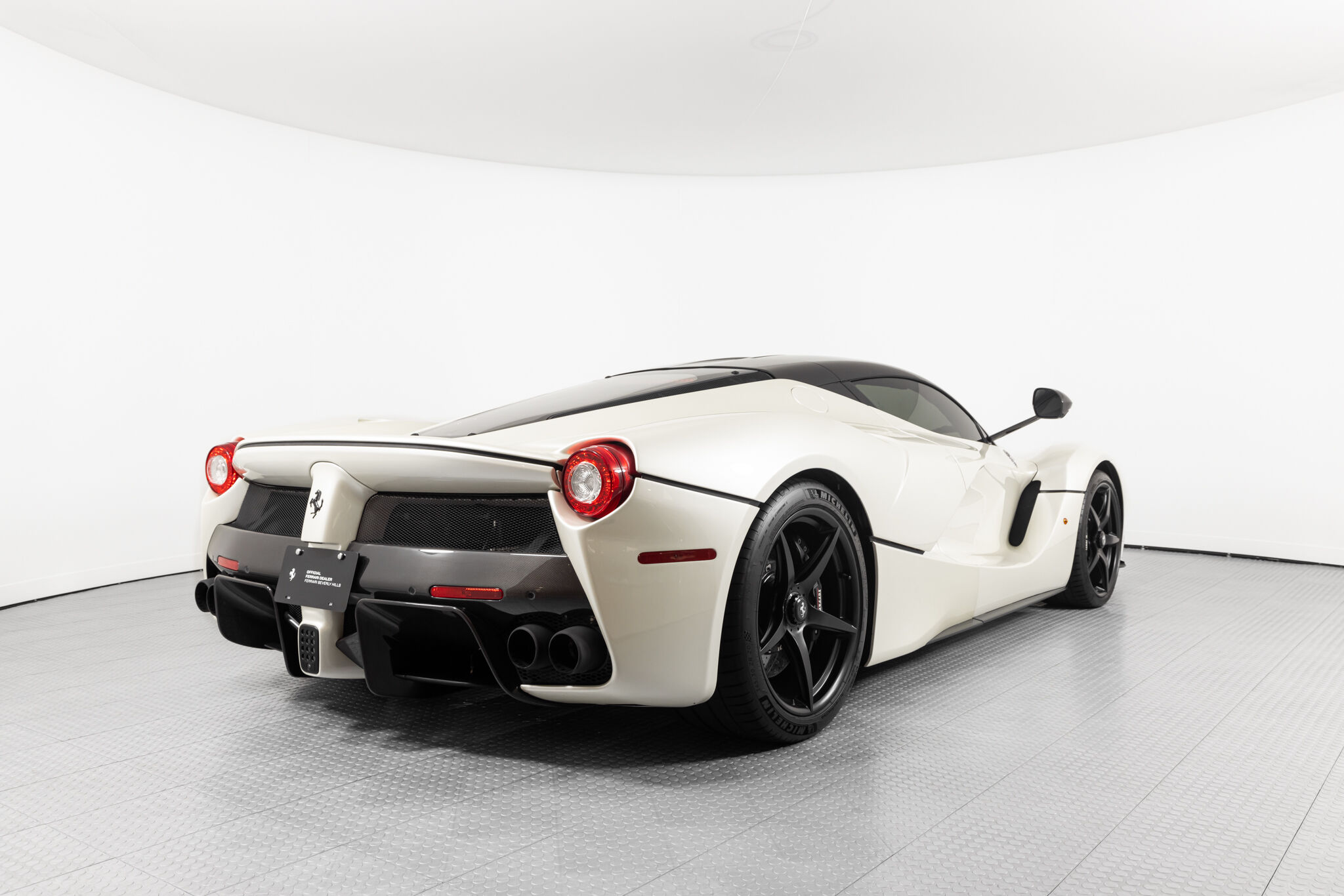 2014 FERRARI LAFERRARI, 18/19