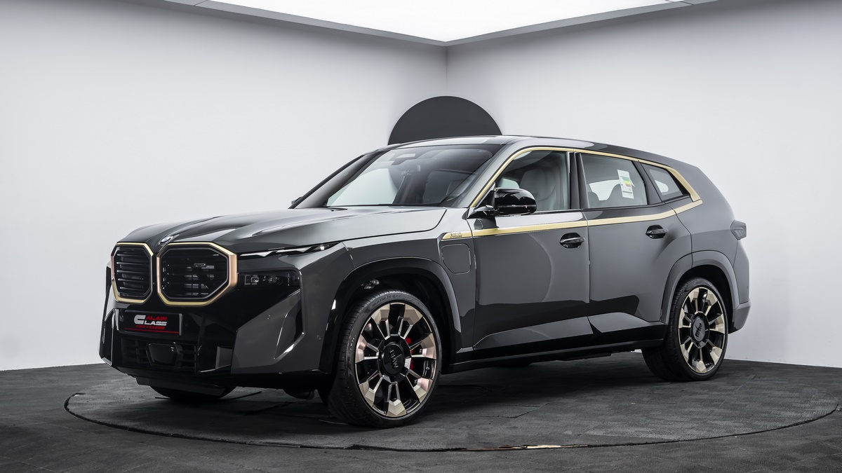 2023 BMW XM