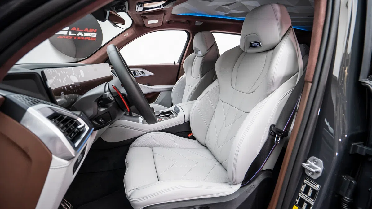 2023 BMW XM interior, seats