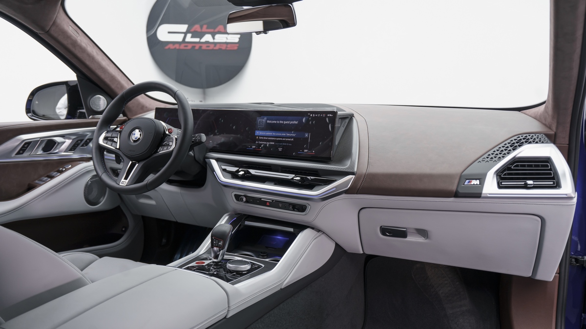 2023 BMW XM, 7/16