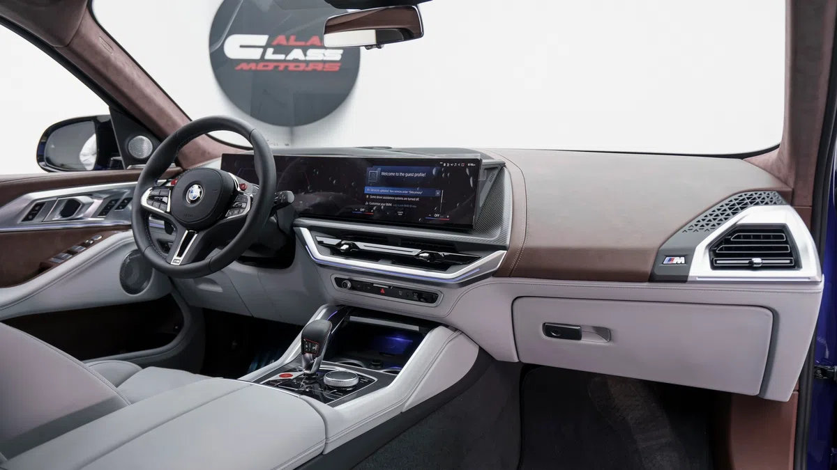 2023 BMW XM interior