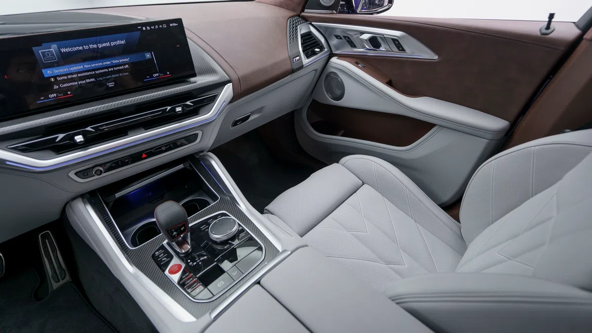 2023 BMW XM interior
