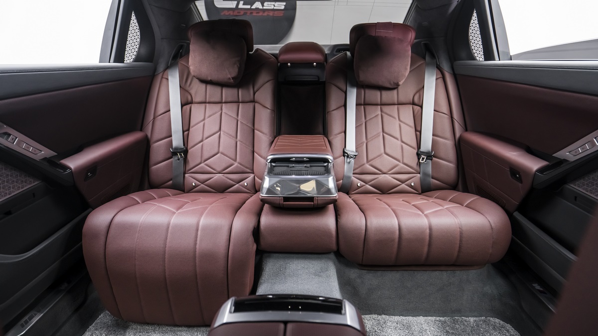 2023 BMW 760i XDrive, 3/17