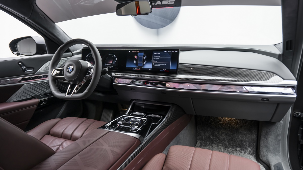 2023 BMW 760i XDrive, 7/17