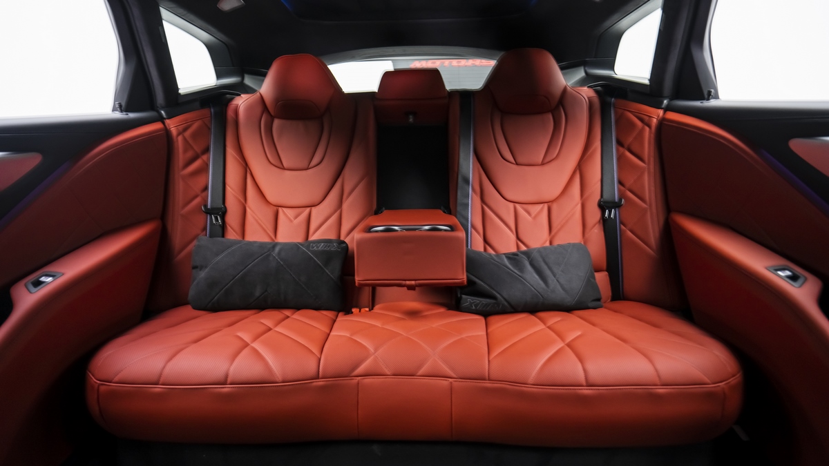2023 BMW XM, 4/17