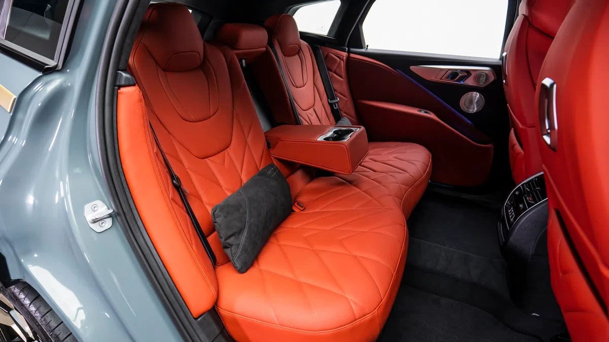 2023 BMW XM interior, seats
