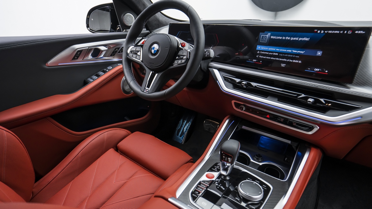 2023 BMW XM, 7/17