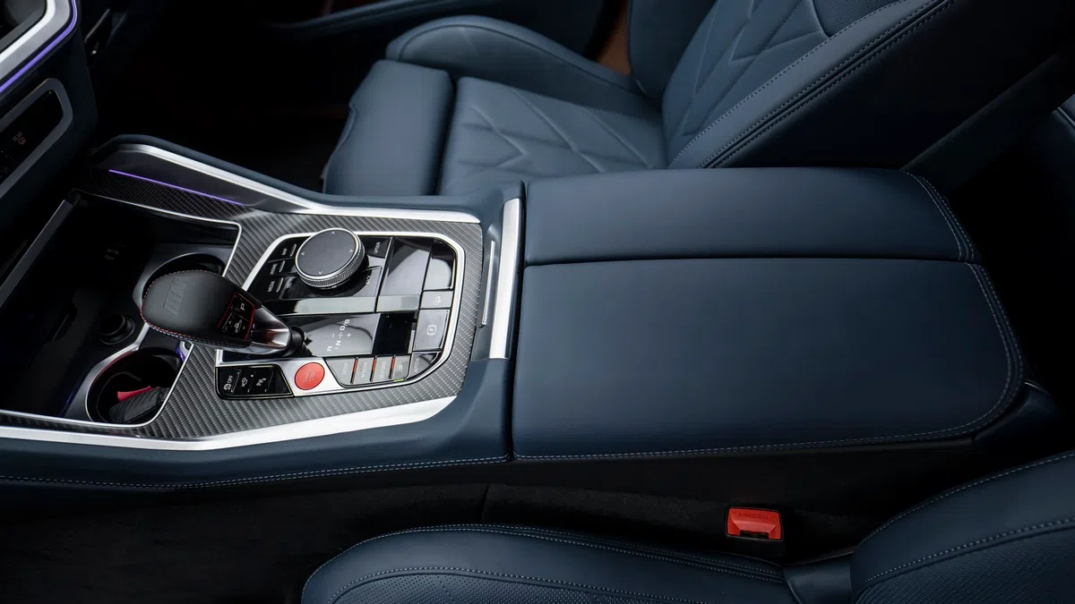 2023 BMW XM interior, center console