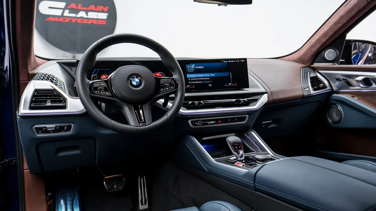 2023 BMW XM interior