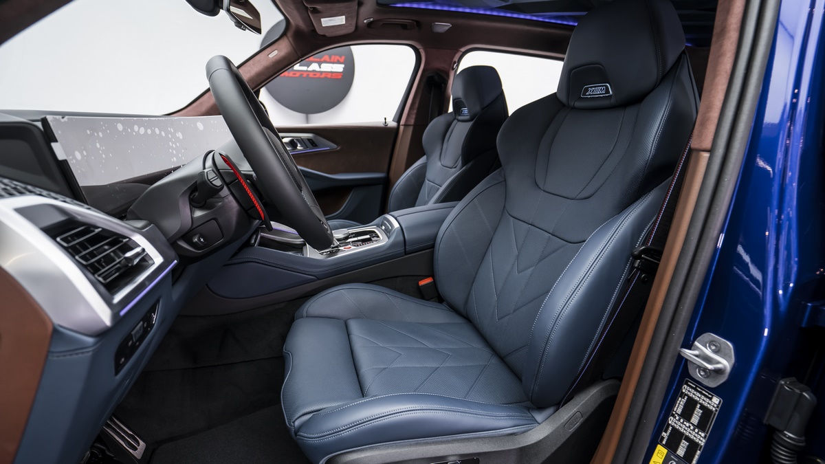 2023 BMW XM, 7/14