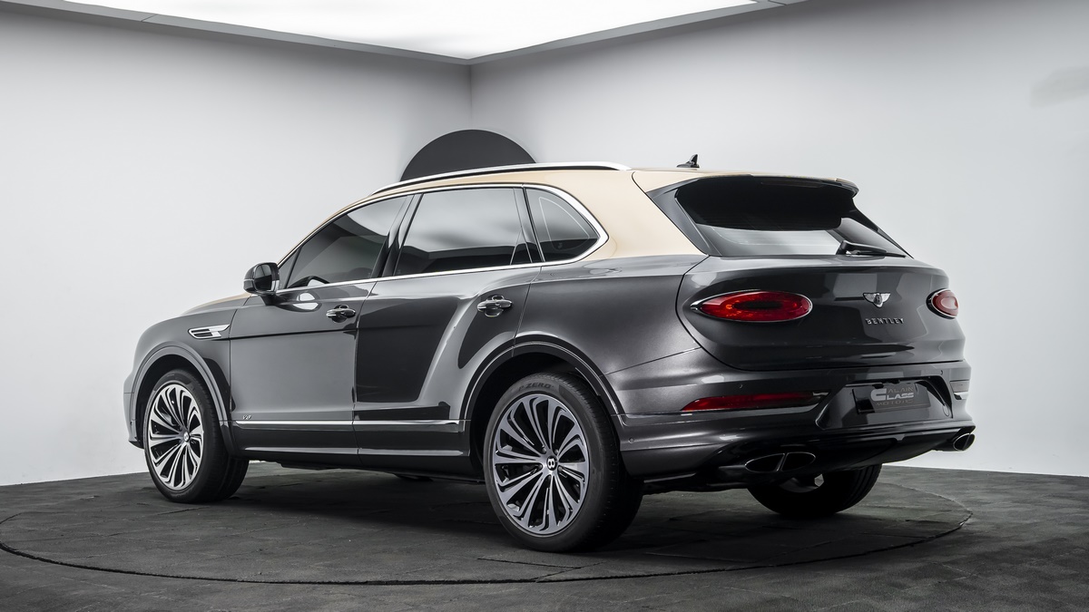 2021 Bentley Bentayga, 2/19