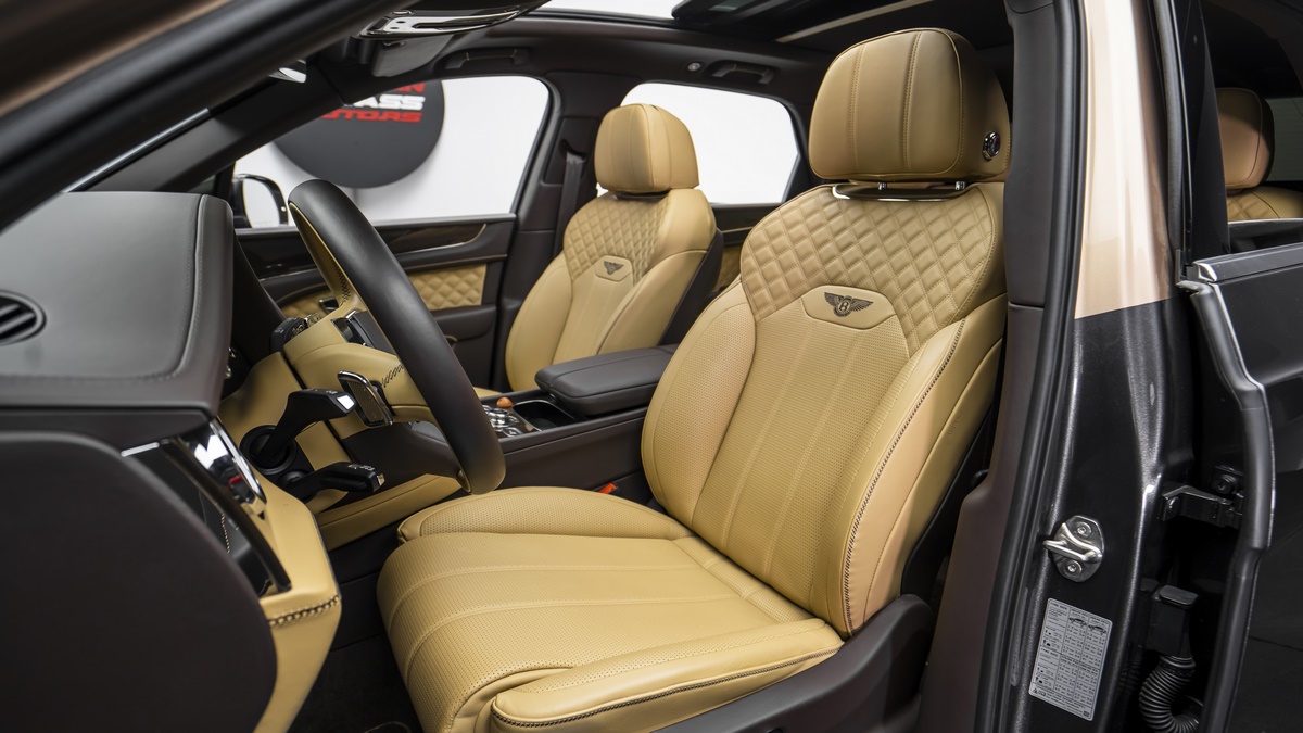 2021 Bentley Bentayga, 13/19