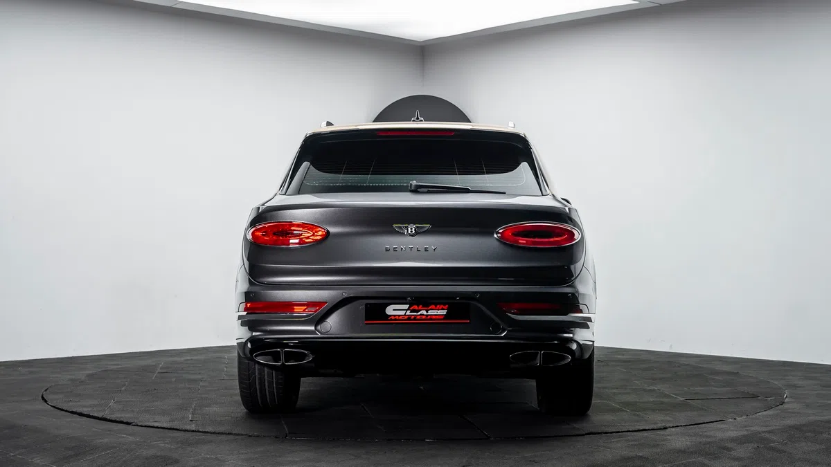 2021 Bentley Bentayga, rear three-quarter view