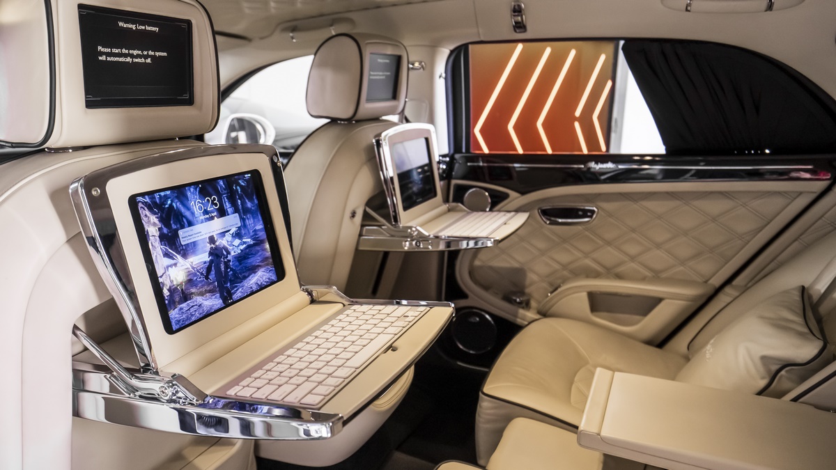 2015 Bentley Mulsanne Majestic 1 of 5, 18/21