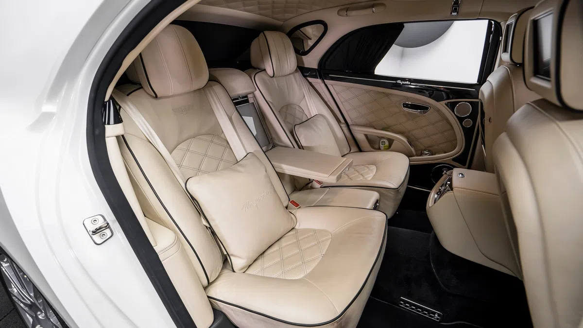 2015 Bentley Mulsanne Majestic 1 of 5 interior, seats