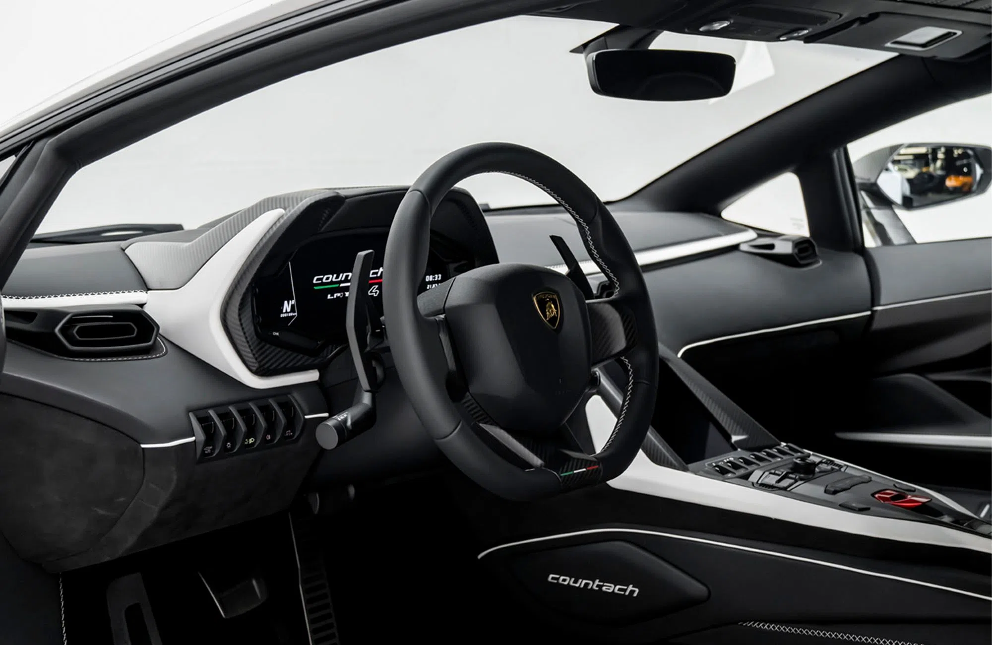 2022 Lamborghini Countach LPI 800-4 interior