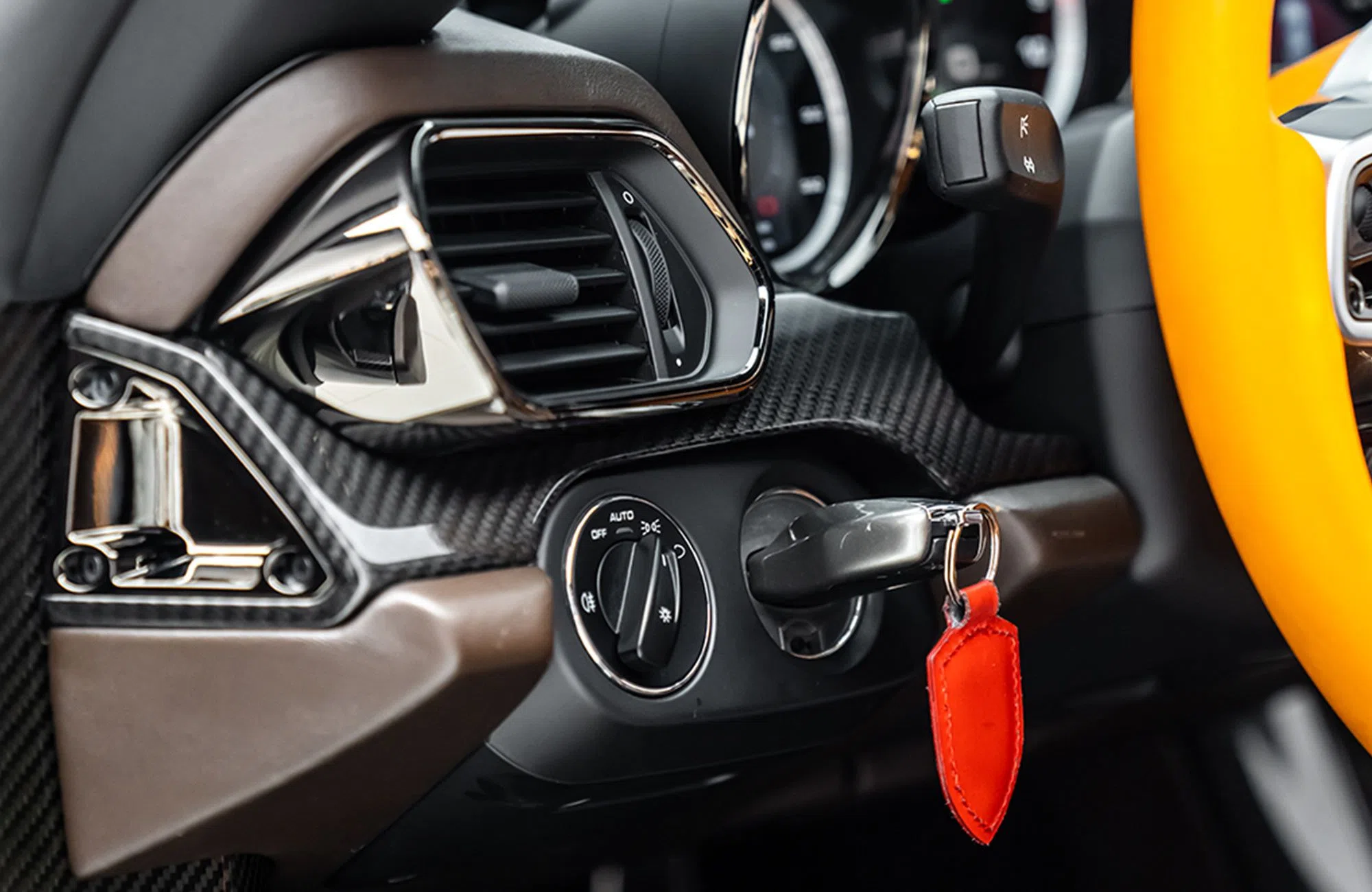 2015 Porsche 918 Spyder Pack Weissach interior