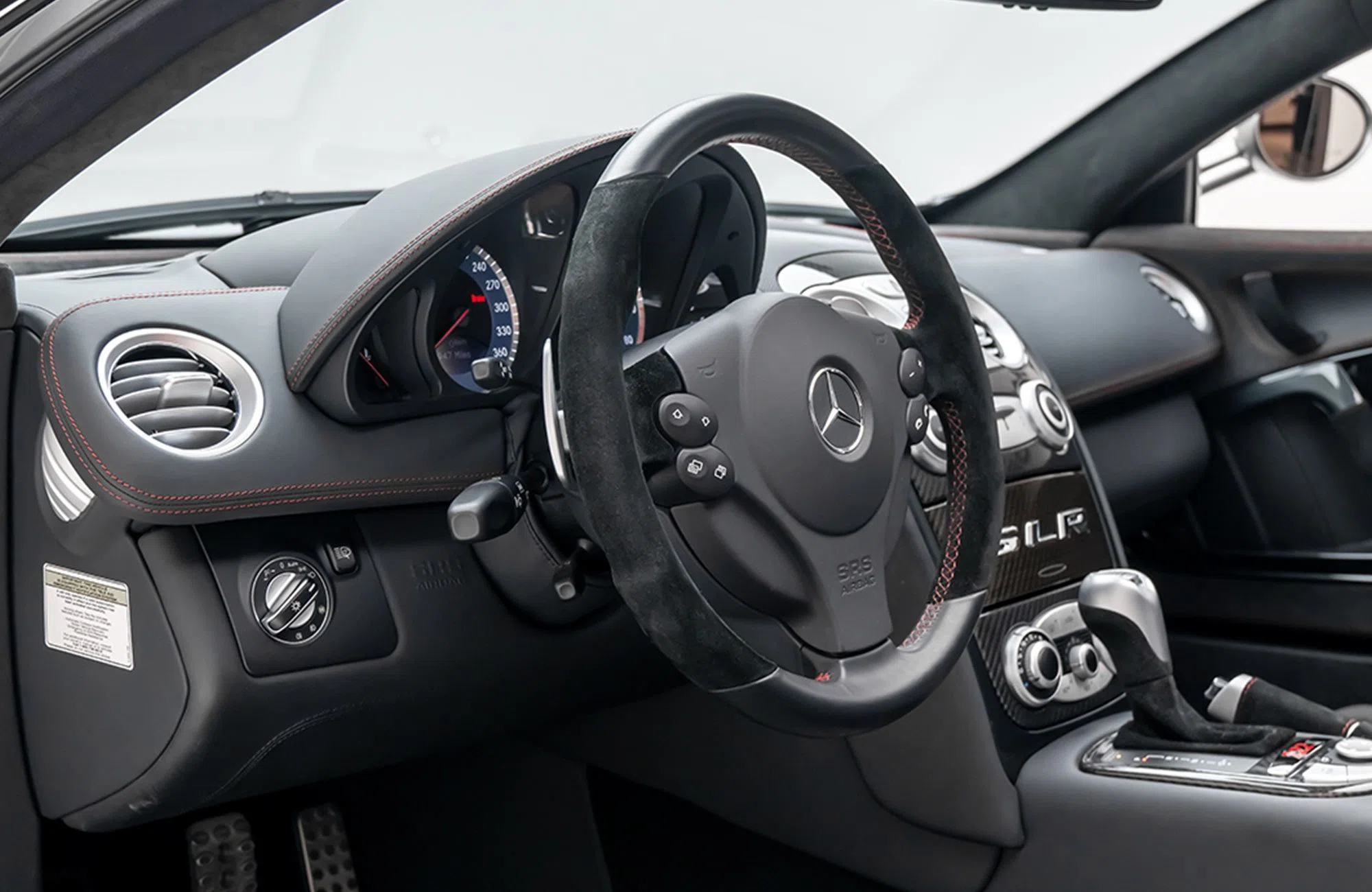 2009 Mercedes-McLaren SLR 722 S interior