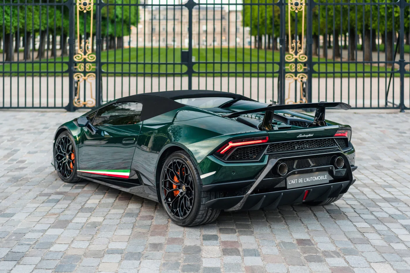 2018 Lamborghini Huracán Performante Spyder for sale, exterior