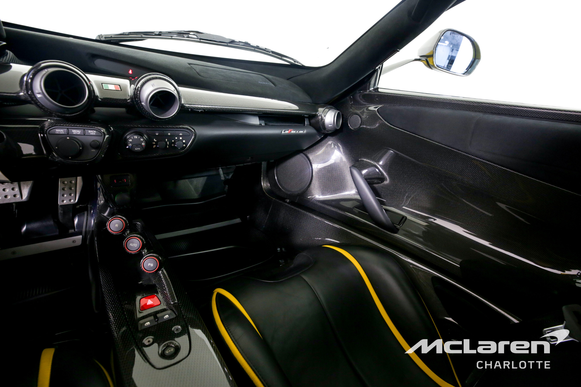 2015 FERRARI LAFERRARI, 9/14