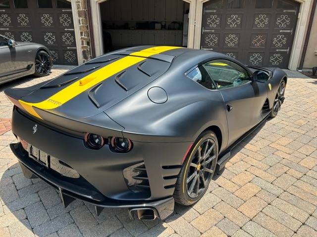 2022 Ferrari 812 Competizione, 19/19