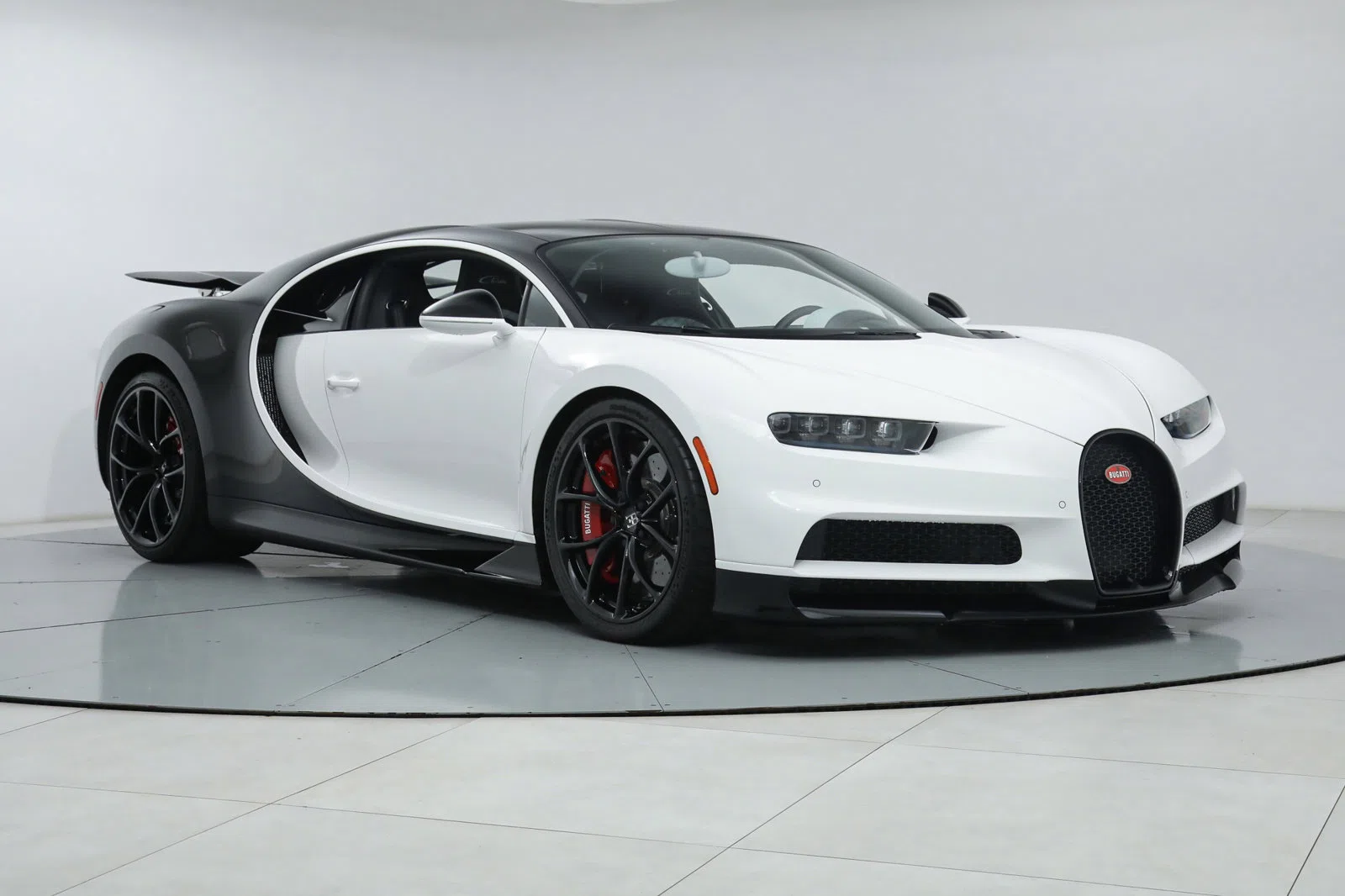2019 Bugatti Chiron for sale, exterior, White