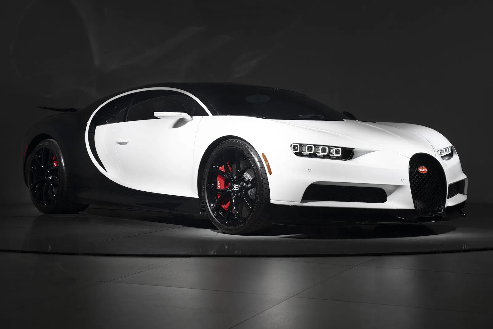 2019 Bugatti Chiron for sale, exterior, White