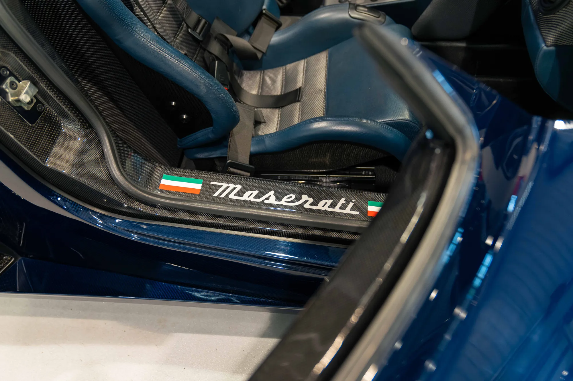 2005 MASERATI MC12, 25/26