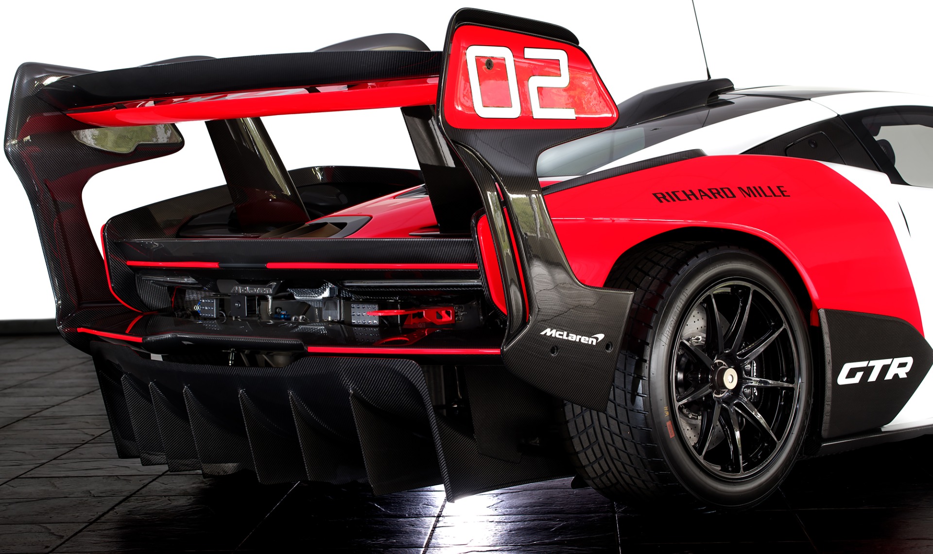 2020 McLaren Senna GTR, 6/14