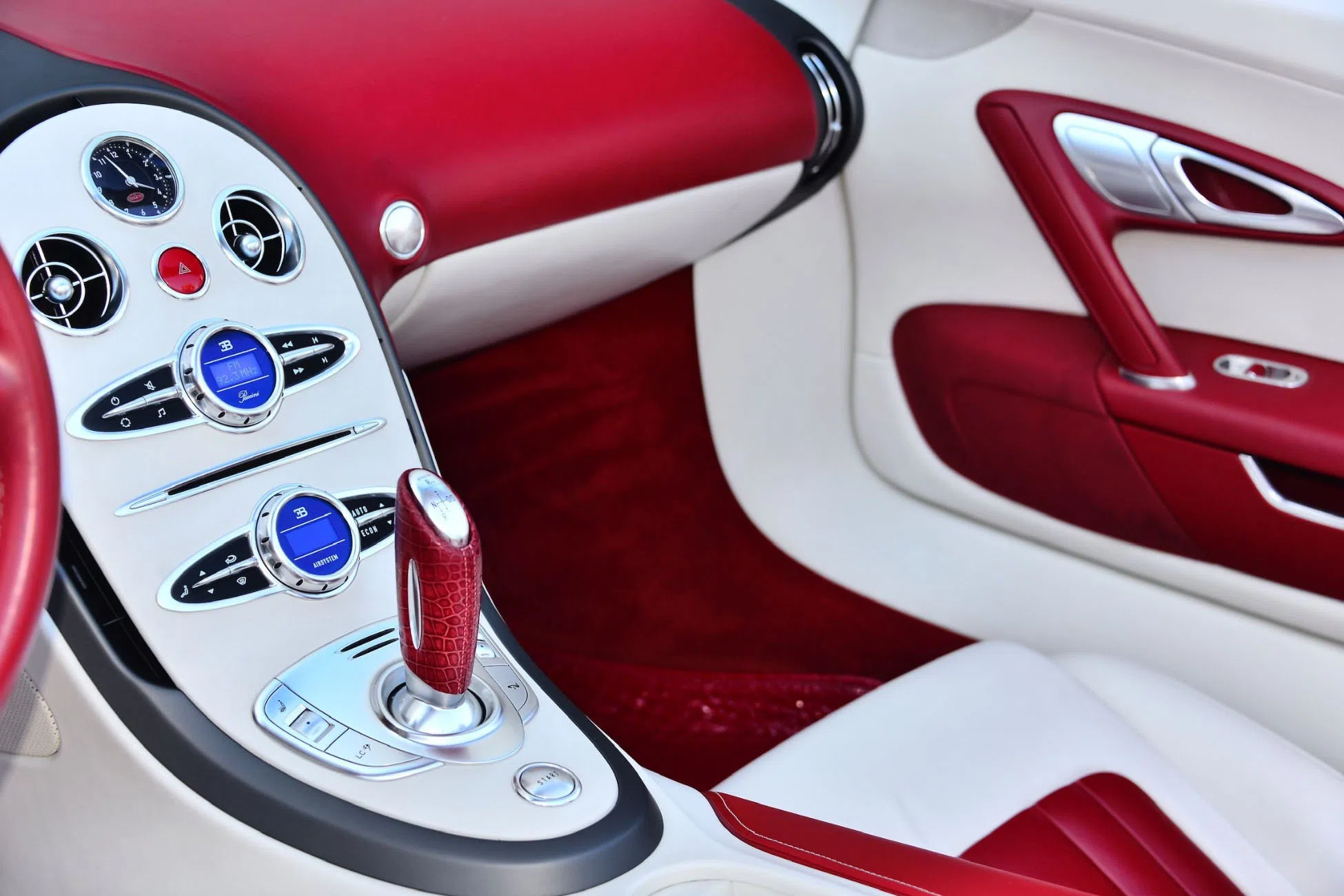 2011 BUGATTI VEYRON GRAND SPORT, 19/20