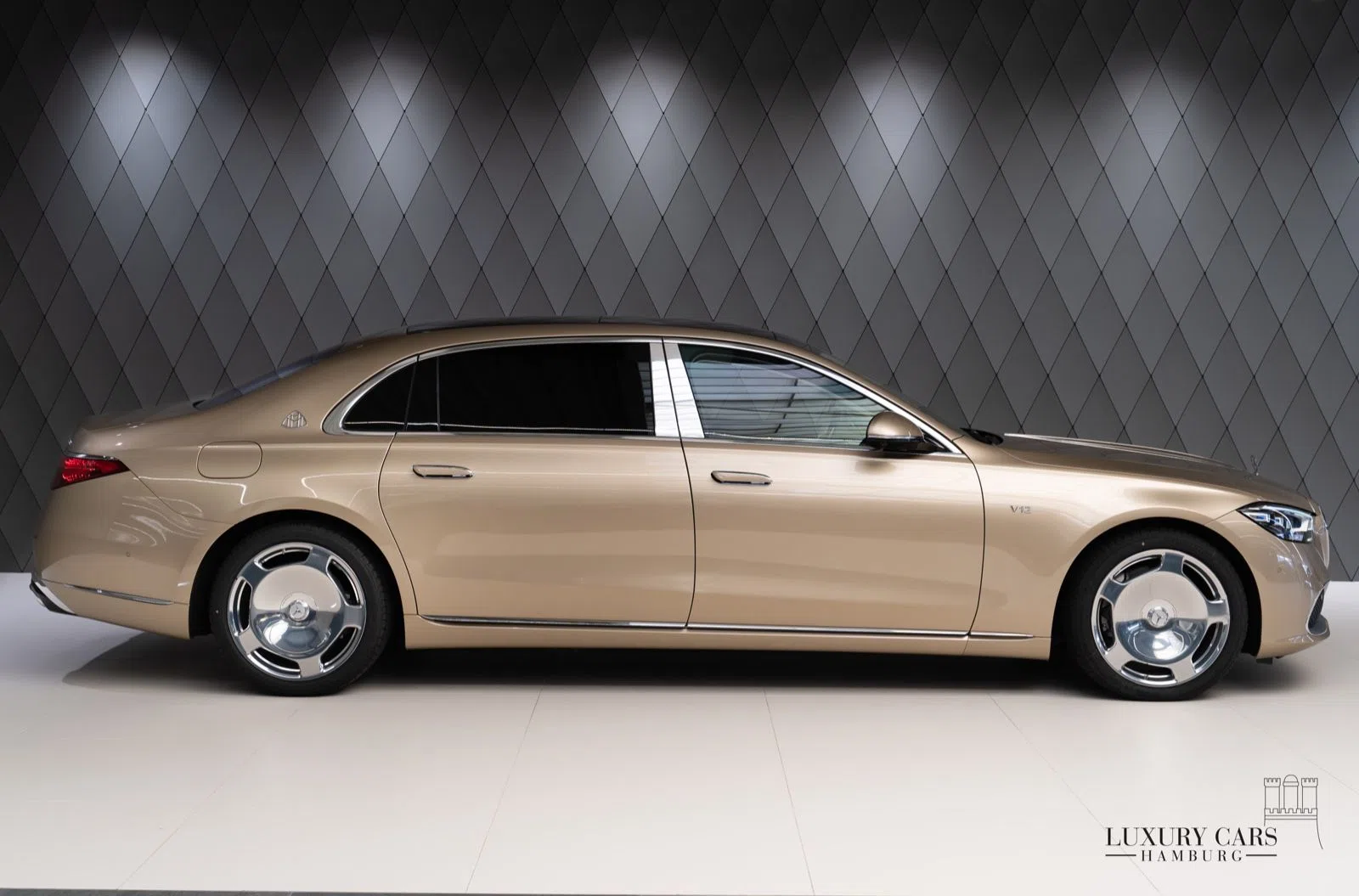 2022 Mercedes-Maybach S 680 for sale, exterior, Travertinbeige gold