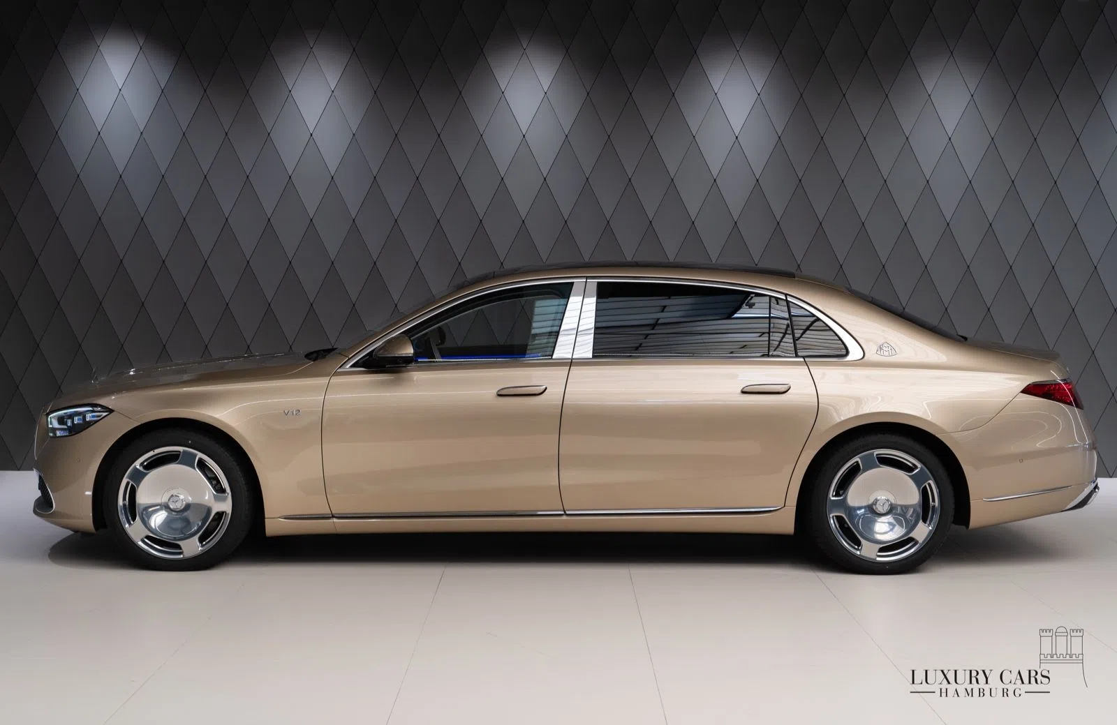 2022 Mercedes-Maybach S 680 for sale, exterior, Travertinbeige gold